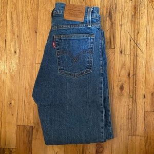 Levi’s Wedgie Straight Crop Jean